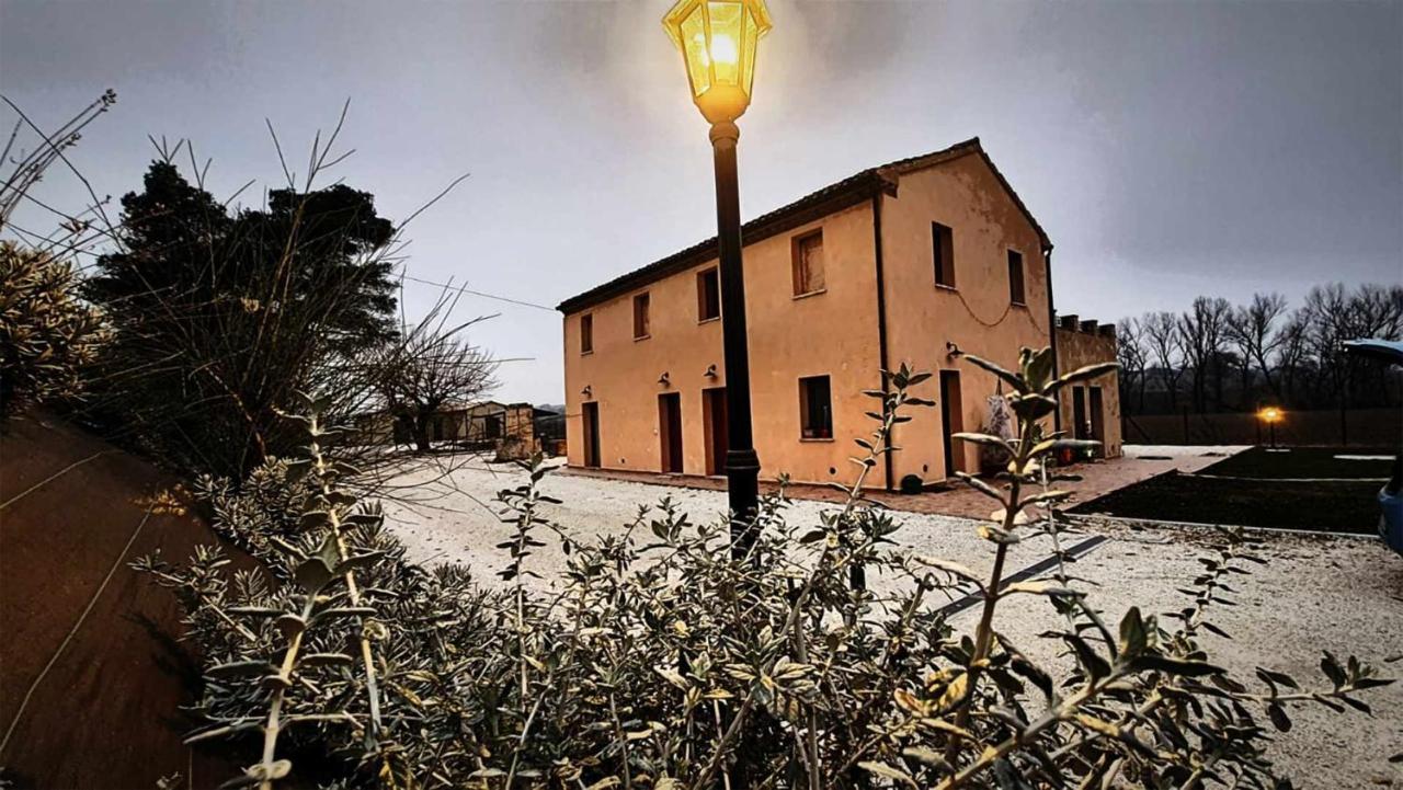 אנקונה Casa Montefiore 13 Iris Lt Nella Tranquilla Campagna Marchigiana מראה חיצוני תמונה