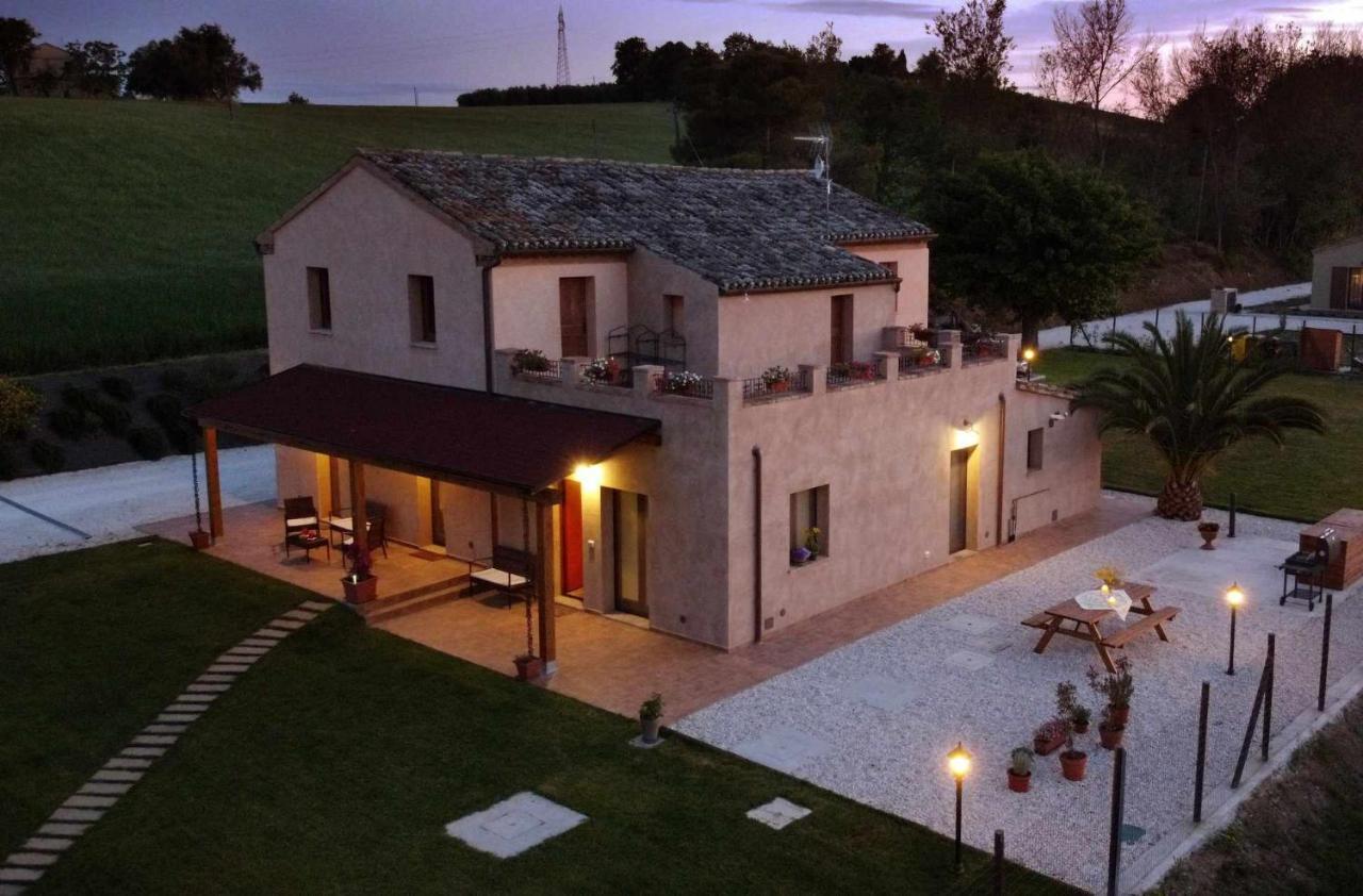 אנקונה Casa Montefiore 13 Iris Lt Nella Tranquilla Campagna Marchigiana מראה חיצוני תמונה